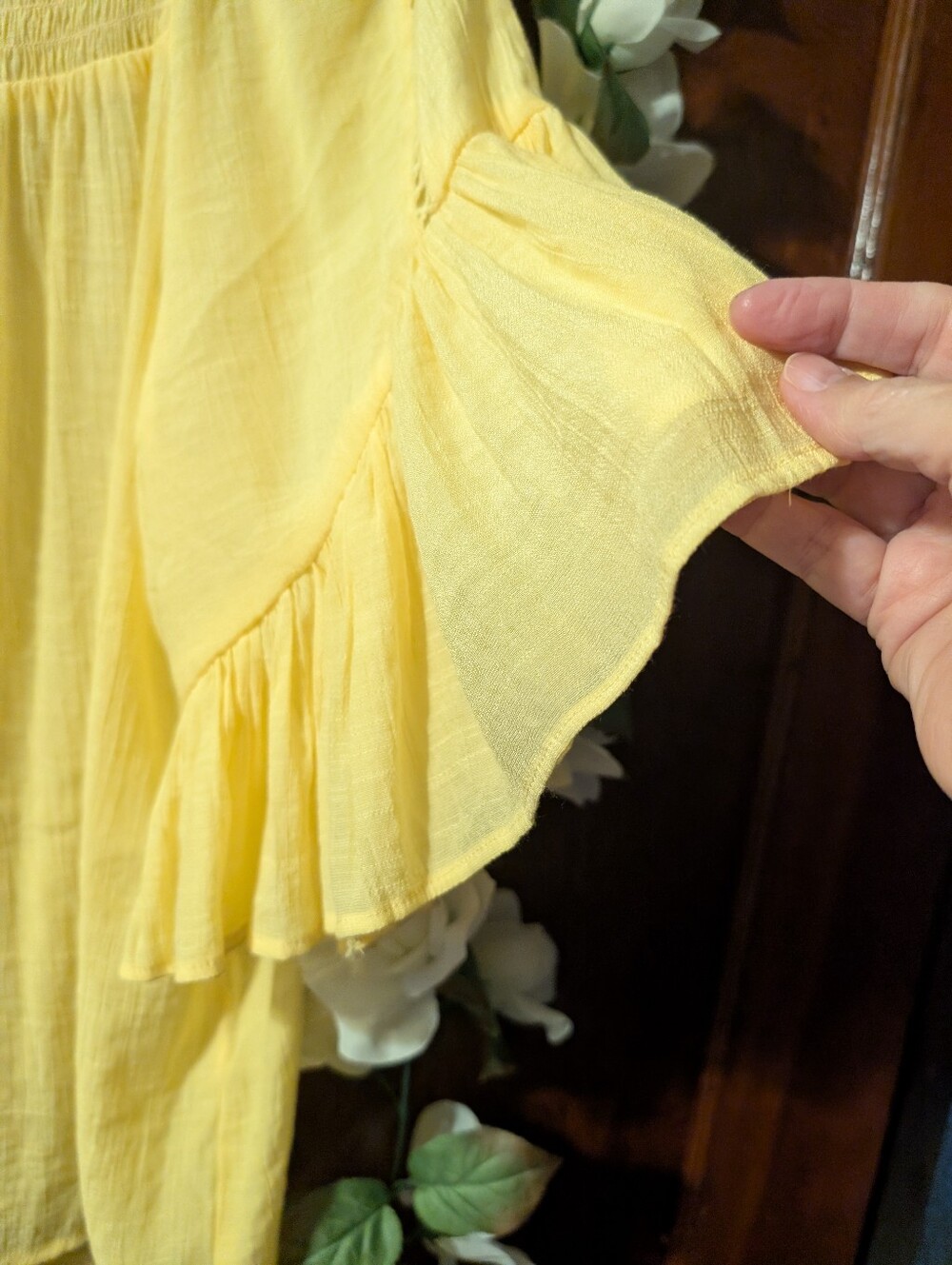 Cato Flutter Sleeve Women's Top in Yellow XL - Picture 2 of 4